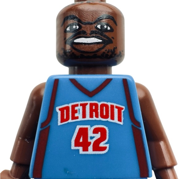 LEGO Sports Minifigure NBA Jerry Stackhouse #42 Detroit Pistons - Picture 3 of 4